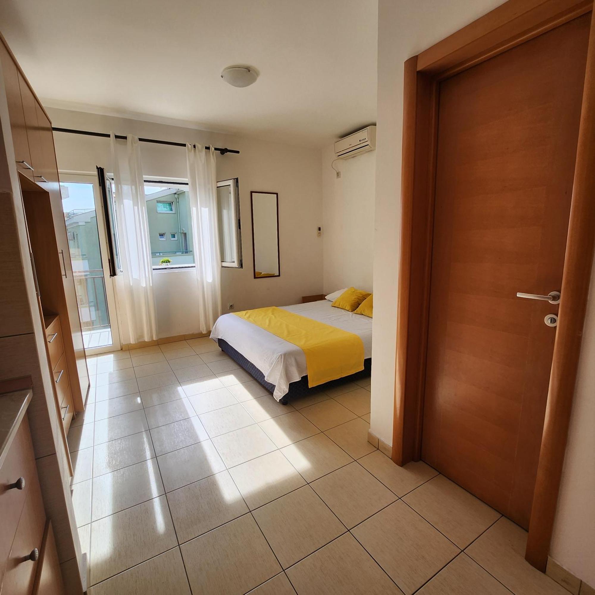 Bela Kuca Studio Apartments-Na Korak Do Mora-A Step To The Sea Rafajlovići Buitenkant foto